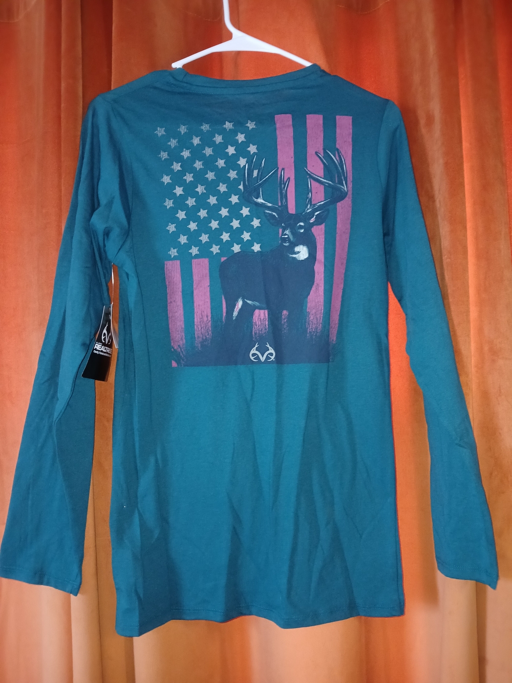 Realtree Teal Long-Sleeve Graphic Shirt - Deer & Flag Design